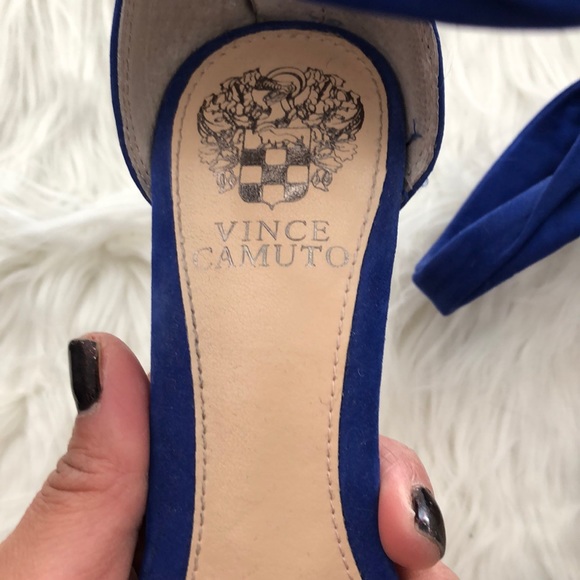 Blue Vince Camuto heels - Picture 4 of 6